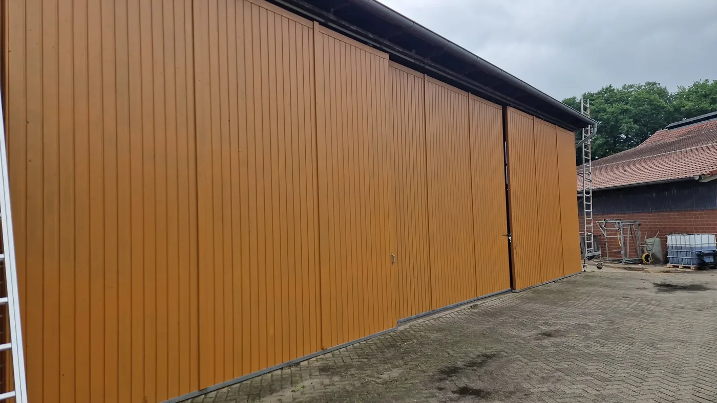 Holzfassade nach der Aufarbeitung